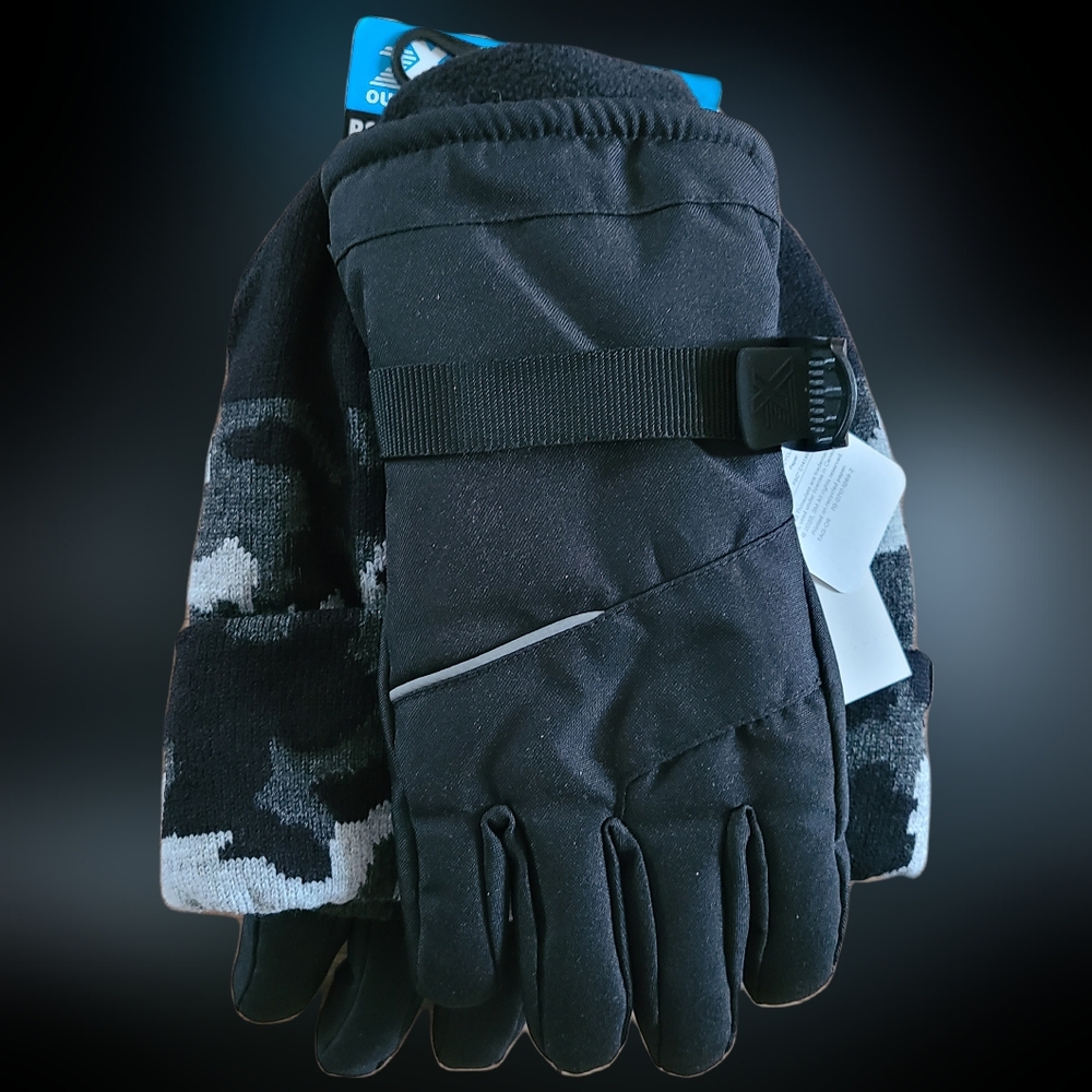 Zero Xposur hat & winter gloves set - NWT!